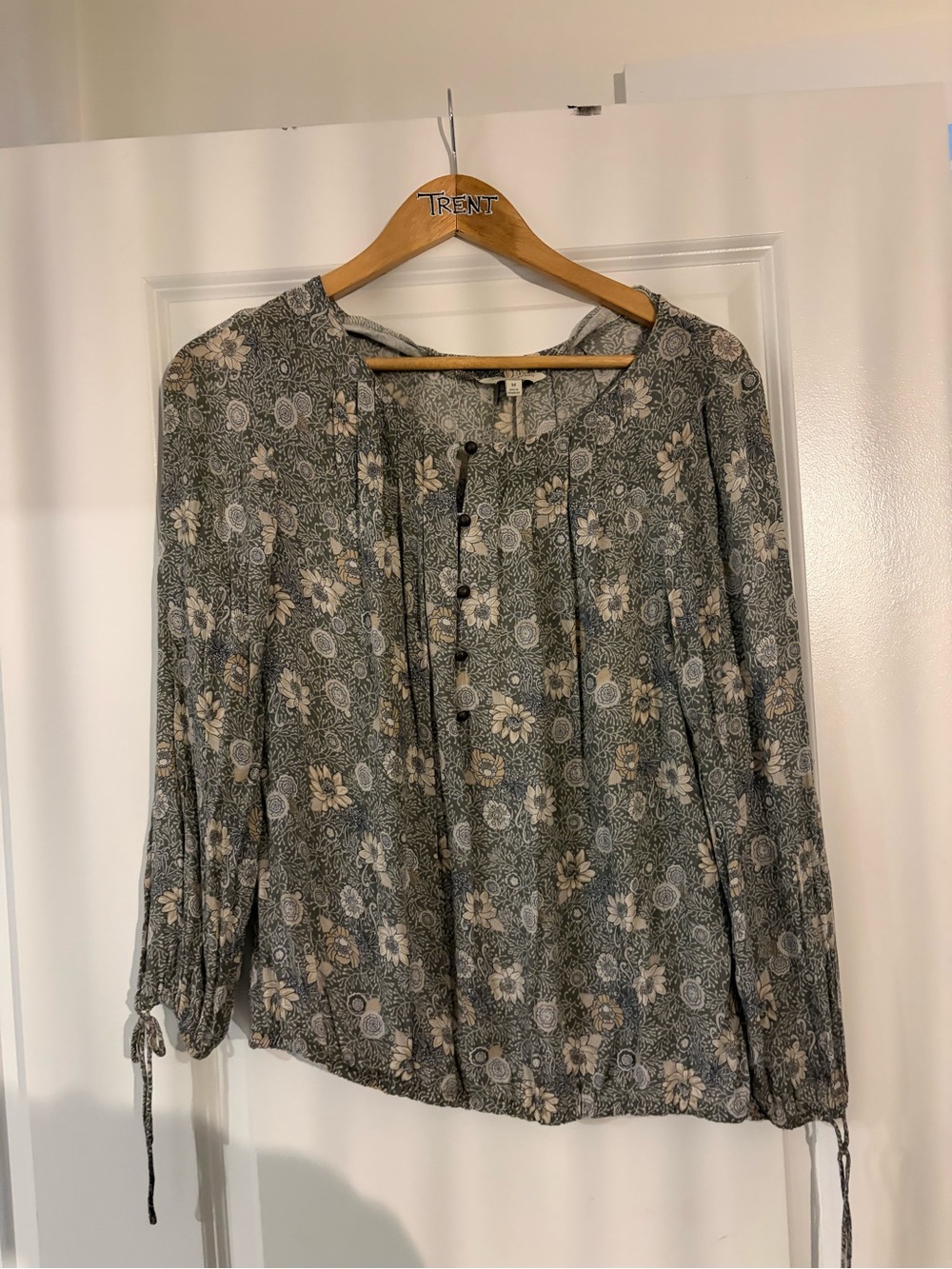 Lucky Brand Sage Green Floral Button-Front Blouse